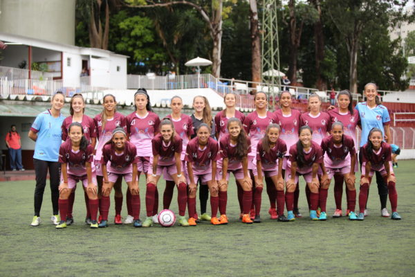 Futebol Feminino: Sub-20 garante vaga nas semifinais da Copa Ouro