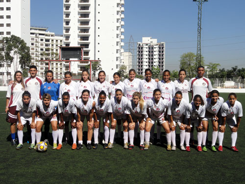 Meninas do Futebol ganham “Dia de Beleza”