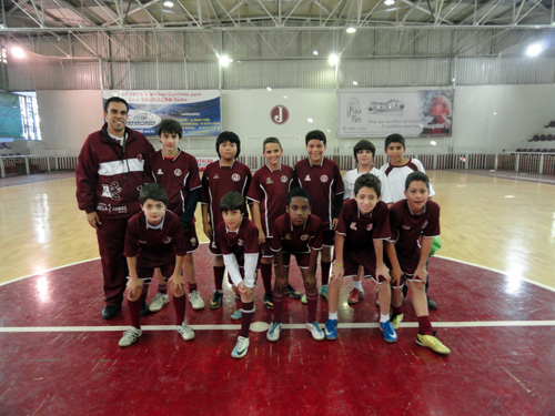Sub 13 da Escola de Futsal perde para o Anhembi no Sindi