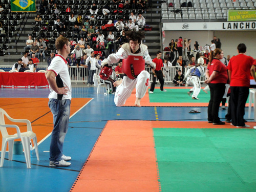 IV Copa Carli de Taekwondo acontece no Ginásio Grená