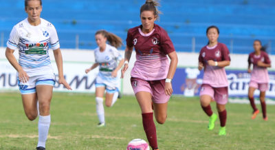 Futebol: Equipe feminina faz jogo-treino contra o Santos