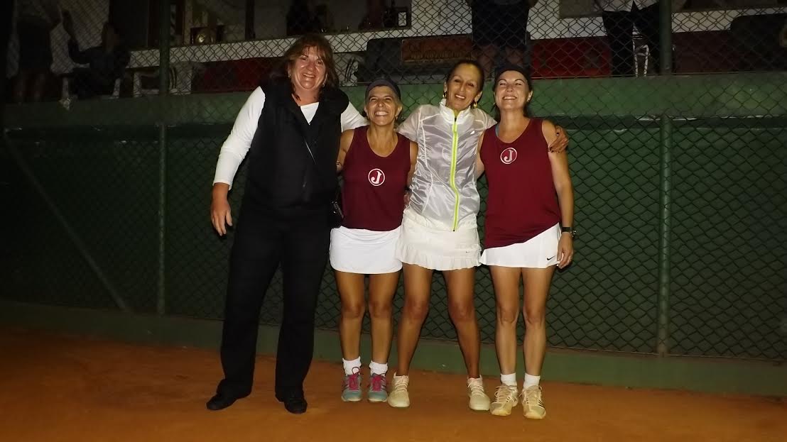 Equipe Juventina de Tênis garante vaga na Semifinal da 4ª Classe Feminina
