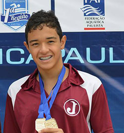 Daniel Yuki conquista 02 Ouros e 01 Bronze no Troféu Chico Piscina