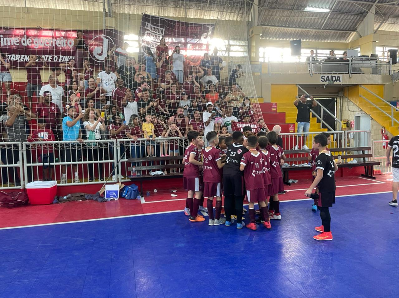 Equipe Sub-09 de Futsal é campeã do Campeonato Paulista